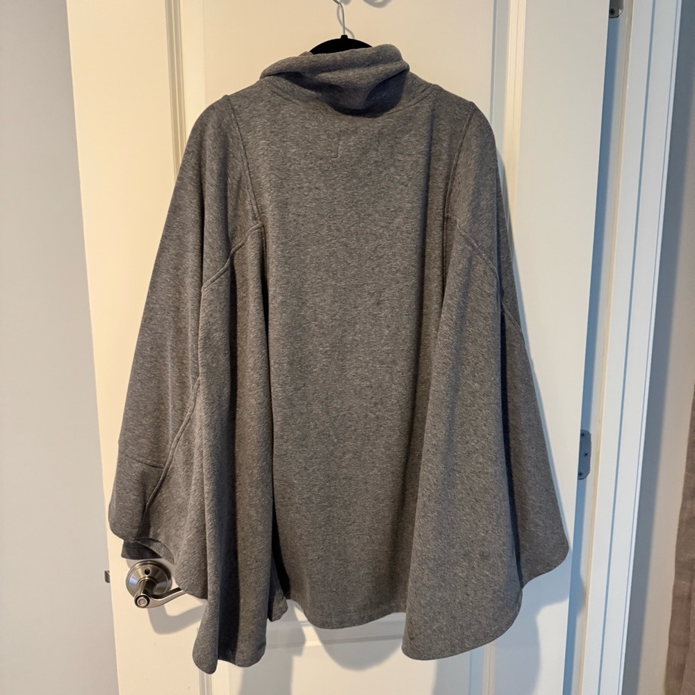 UGG Pichot Gray Turtleneck Oversized Poncho | M/L - Picture 5 of 6